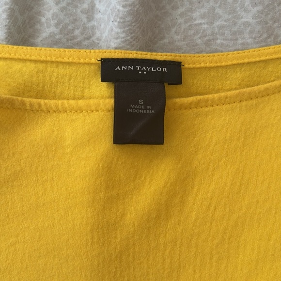 Yellow top - Picture 3 of 4